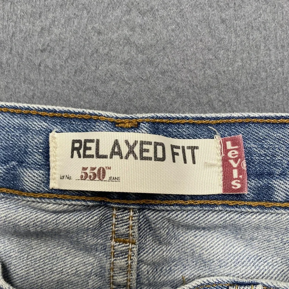 VTG Levis‎ 550 Jeans Mens 38x32 Blue Relaxed Tapered Denim Light Wash y2k - Picture 5 of 14
